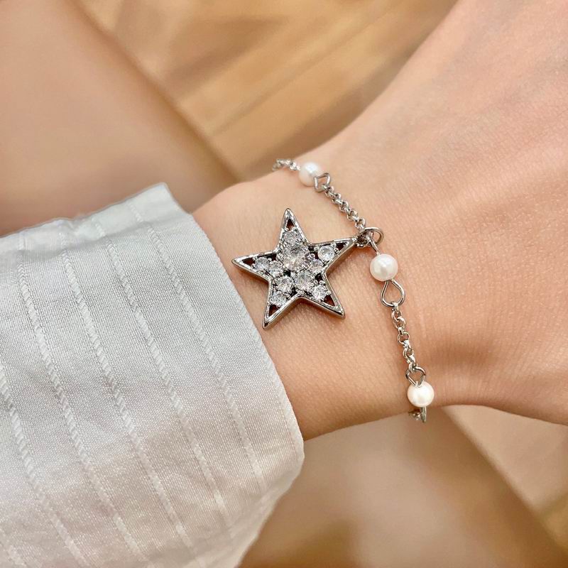MiuMiu Bracelet 10yxq01